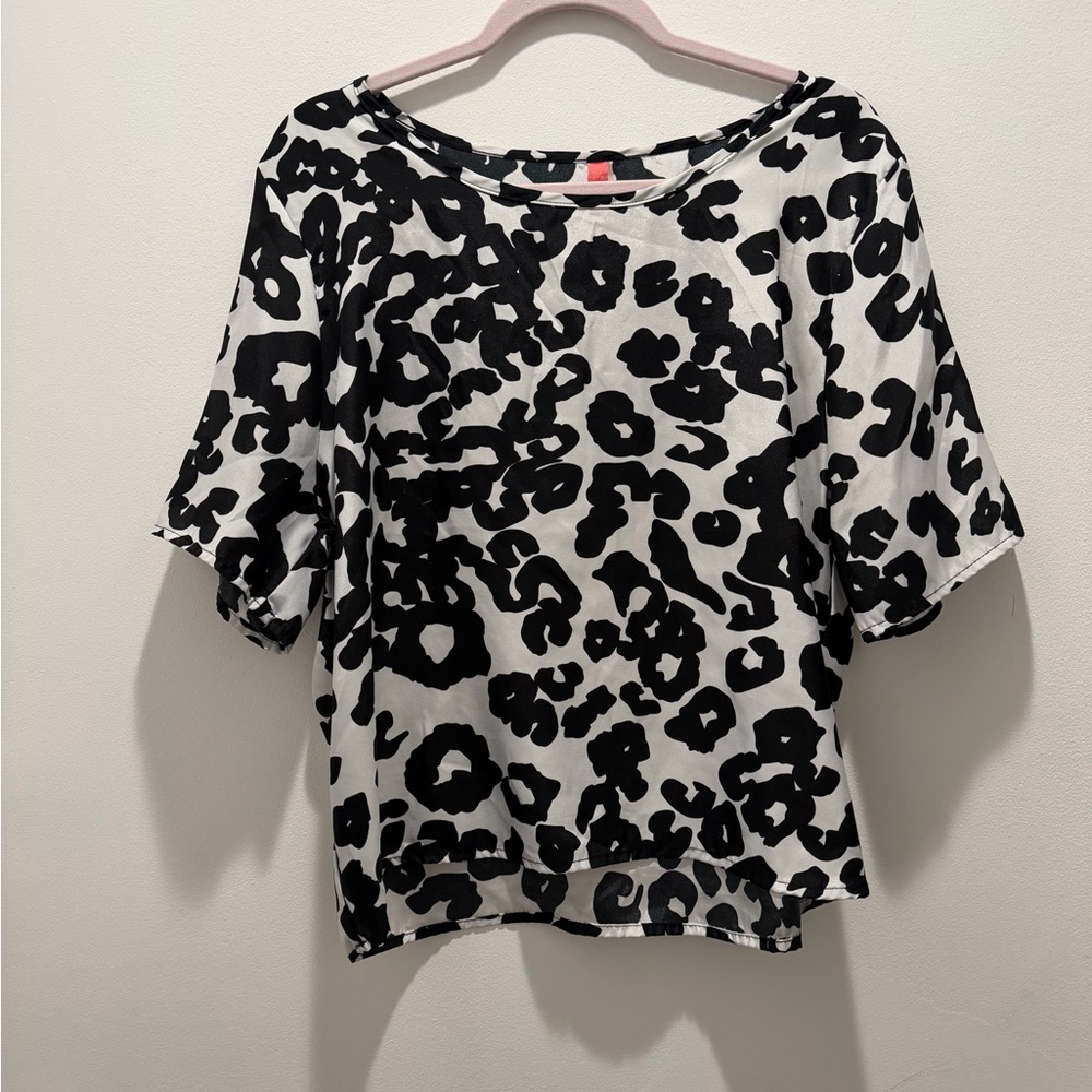 Eight Sixty Monochrome Animal Print Short Sleeve Top